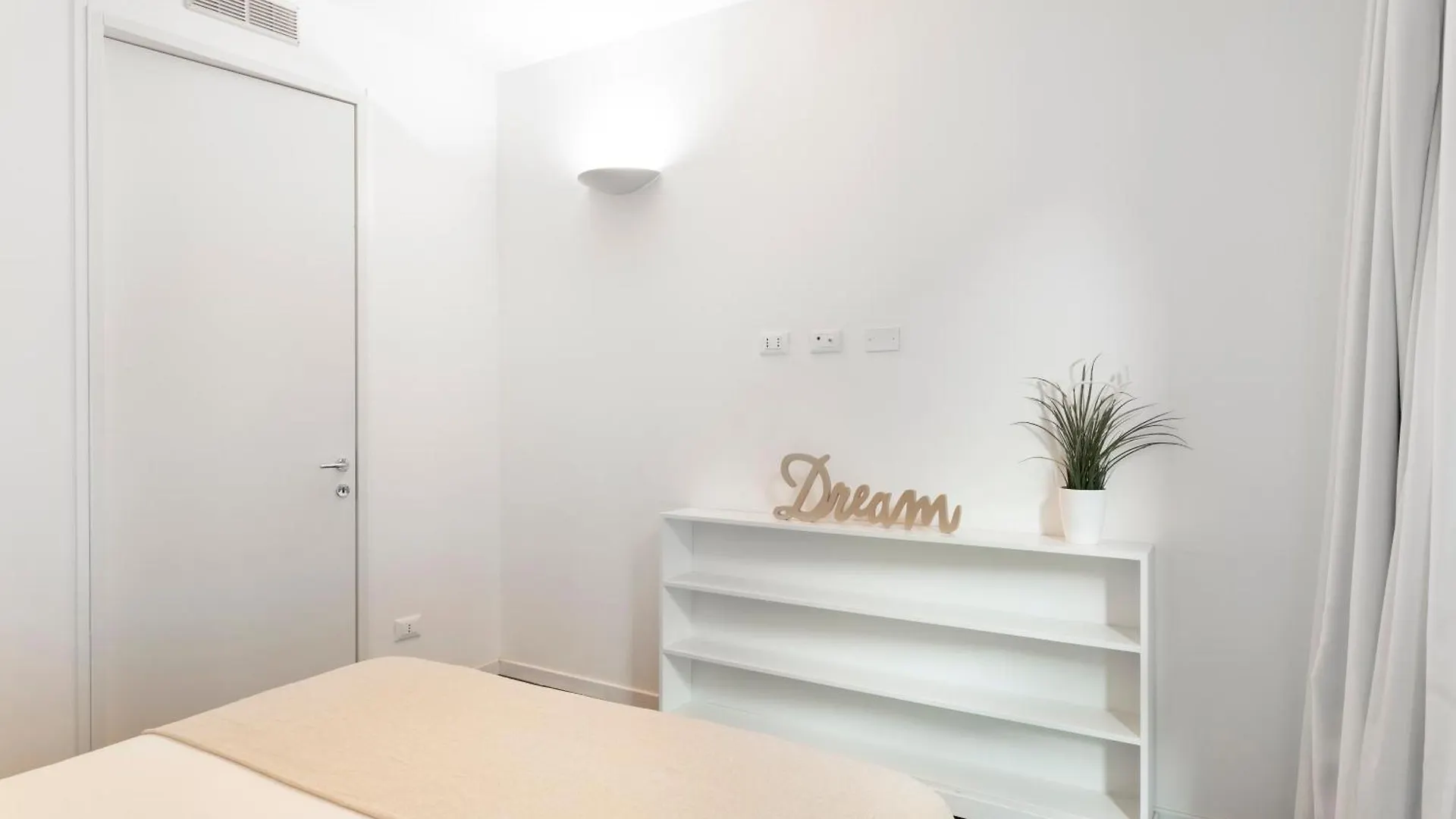 Apartamento Santa Tecla Living Volturno 33 Milán Italia